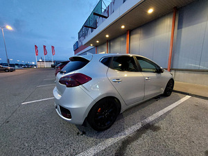 Kia Ceed 1.6 99 кВт (7 фото из 15)