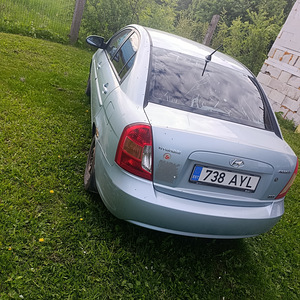 Hyundai accent (2 foto / 3)