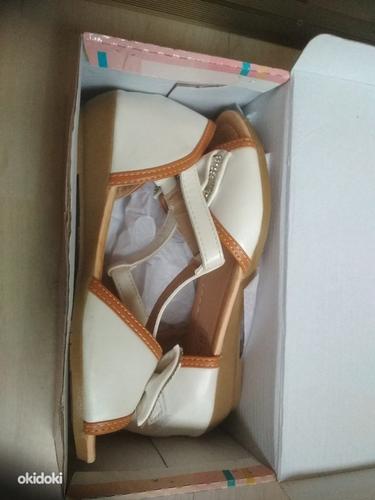 Ilusad uued sandaalid r. 36 (22,5 cm) (foto #3)