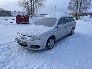 Opel Vectra 1,9d 74kw ( vajab turbo vahetust) (1 foto / 2)