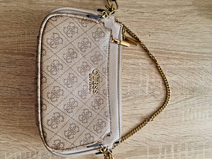 Guess Mika crossbody kott (3 foto / 3)
