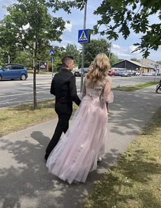 Kleit (1 foto / 3)