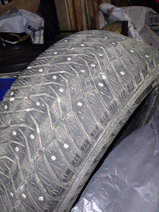 Naastrehvid 225/55R17 (2 foto / 5)
