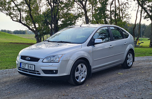 Ford Focus (1 фото из 15)