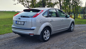 Ford Focus (6 фото из 15)