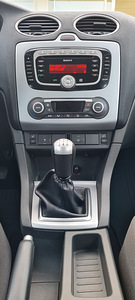 Ford Focus (12 фото из 15)
