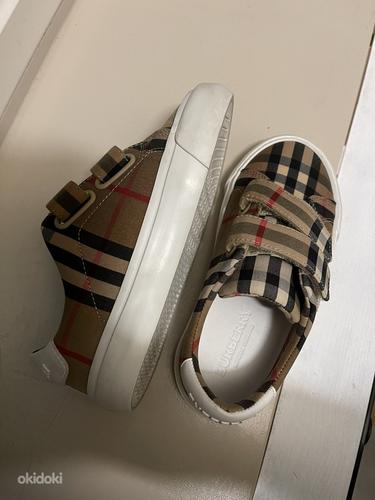 Оригинальные детские кроссовки BURBERRY