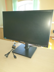 Монитор Samsung 22" (2 фото из 2)
