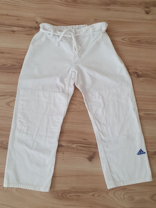 Adidase spordipüksid Judo 146-152 (3 foto / 3)