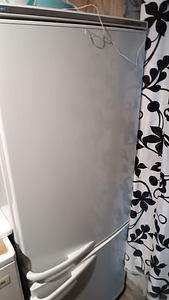 Холодильники (3 фото из 4)