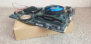Emaplaat Asus Z97 i3-4160T (2 foto / 3)
