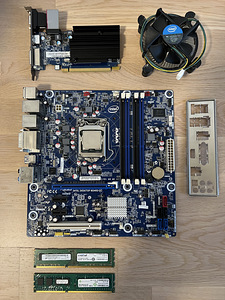Intel DH67BL + i3 2120 + 8GB DDR3 + Radeon R5 1GB + DVD RW (1 foto / 5)