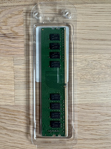 CRUCIAL 16GB DDR4 2400MHz UDIMM, CT16G4DFD824A (3 foto / 3)