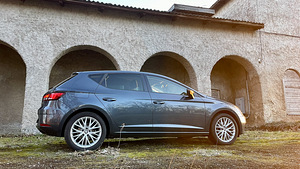 SEAT Leon CNG (3 foto / 14)