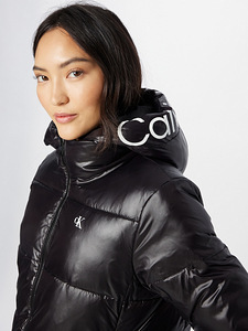 Mantel Calvin Klein XS (1 foto / 3)