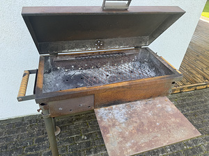 Grill (2 foto / 3)