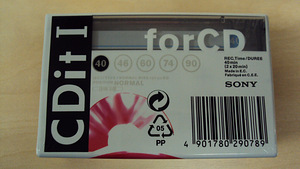 SONY CDit - 40 (2 foto / 3)