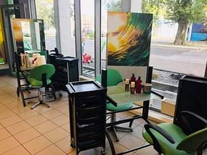 Müüa kasutatud juuksuri varustust (3 foto / 3)