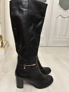 Сапоги из кожи р. 40 (2 фото из 4)