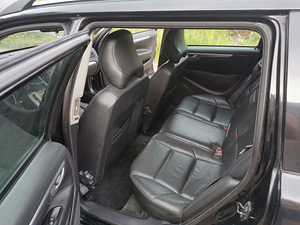 Volvo v70 (7 foto / 9)