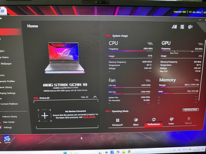 ASUS ROG Strix SCAR 18 (2025) G835LW (3 foto / 5)