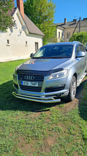 Продаётся Audi Q7