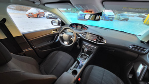 Peugeot 308 1.6 Синий HDI Автомат (7 фото из 15)