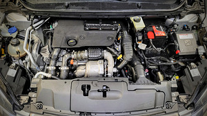 Peugeot 308 1.6 Синий HDI Автомат (10 фото из 15)