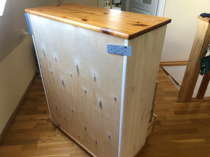 Комод из цельного дерева (2 фото из 4)
