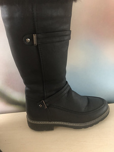 Продам теплые сапоги стр.38 (2 фото из 2)