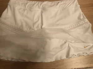 Nike seelik laste xl, naiste s/m (1 foto / 2)