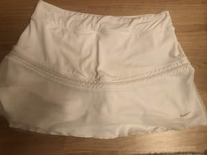 Nike seelik laste xl, naiste s/m (2 foto / 2)