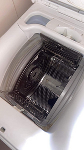 Pesumasin Electrolux (3 foto / 3)