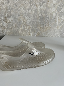 Speedo veejalanõud s.36 (2 foto / 2)