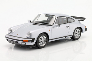 Porsche 911 Carrera mudelauto 1:18 (1 foto / 7)