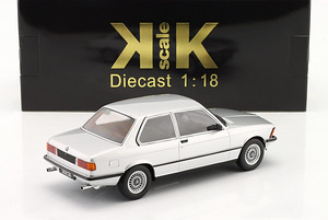 BMW E21 323 mudelauto 1:18 (9 foto / 9)