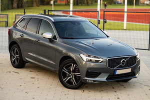 Volvo XC60 R-Design (4 foto / 15)
