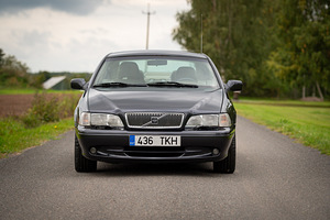 Мануал Volvo C70 T5 (8 фото из 15)