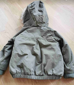 Куртка Zara для девочки р.98-104 (1 фото из 4)