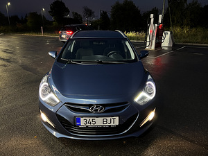 Hyundai i40 (8 фото из 15)