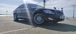 Продается Mercedes-Benz S 320 Designo седан 3.0 V6 CDI 155kW (10 фото из 11)