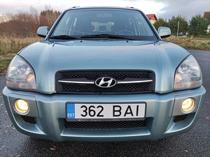 Hyundai Tucson 2.0 104kW 2007 (3 foto / 15)