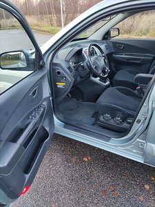 Hyundai Tucson 2.0 104kW 2007 (10 foto / 15)