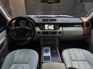 Land Rover Range Rover (6 фото из 15)