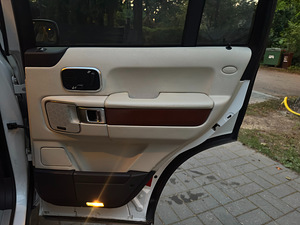 Land Rover Range Rover (14 фото из 15)