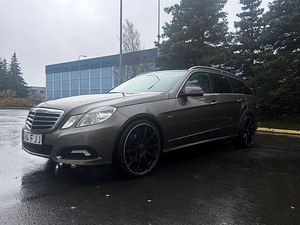 Mercedes-Benz E350 CDI (2 foto / 8)