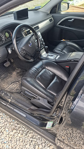 Volvo v70 2.4d 2009a (6 foto / 8)