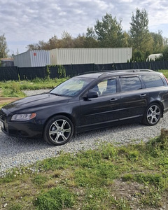 Volvo v70 2.4d (2 фото из 10)