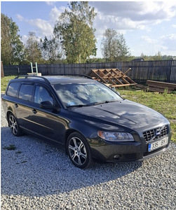 Volvo v70 2.4d (7 фото из 10)