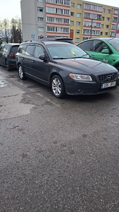 Volvo v70 2.4d (10 фото из 10)